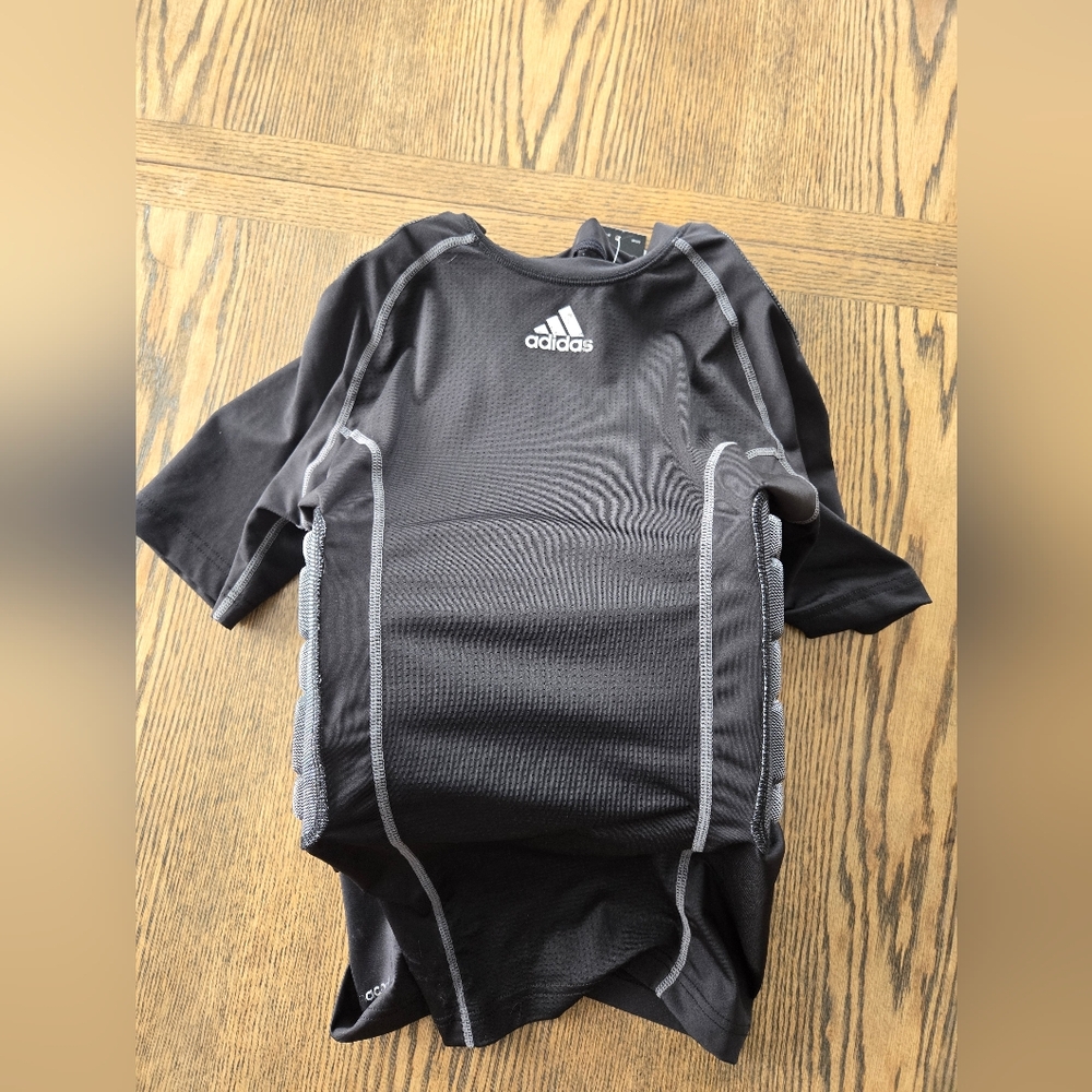 Adidas Men's medium Padded Shirt for Football